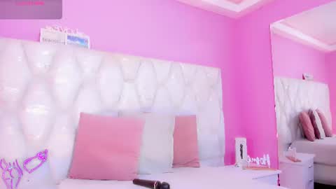 Snapshot of manellyksparklee chatting on July 2026 05:57:01 AM manellyksparklee online show from July 2026 05:57:01 AM