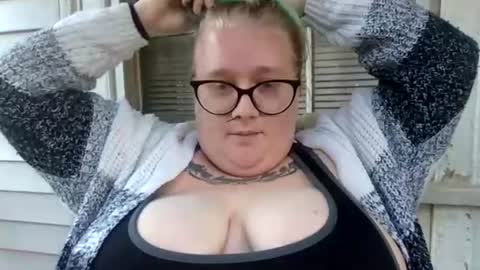 ManicPixiePop online show from July 2026 10:57:01 AM