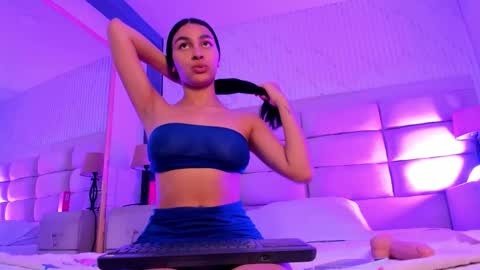 Manuela online show from March 2026 09:29:02 PM