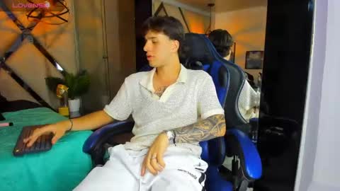 Manuel online show from April 2026 05:00:02 AM