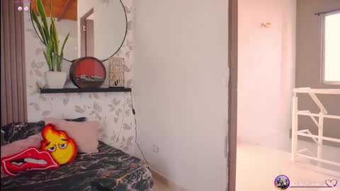 Mara Independent Model online show from May 2026 05:42:02 PM