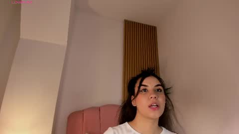 Snapshot of mara_betancurt chatting on June 2026 08:22:02 PM Mara online show from June 2026 08:22:02 PM