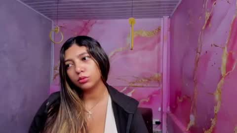 Snapshot of maraluna_ chatting on June 2026 11:31:01 AM Maraluna online show from June 2026 11:31:01 AM