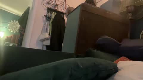 Elle online show from February 2026 03:38:02 AM