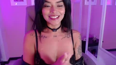 Snapshot of maria_jones chatting on July 2026 06:47:01 PM Instagram soymj01 online show from July 2026 06:47:01 PM