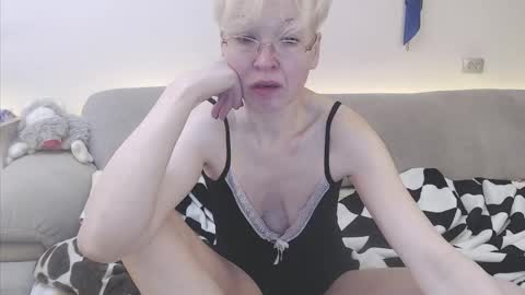 Mari online show from April 2026 06:05:01 AM