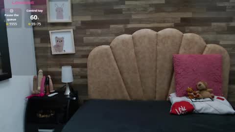 Snapshot of mariahsugarrr chatting on May 2026 01:57:02 AM mariahsugarrr online show from May 2026 01:57:02 AM