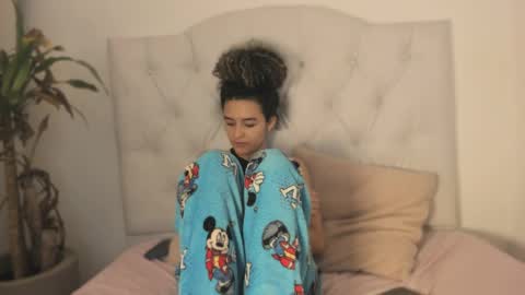 Marian online show from April 2026 12:50:02 PM