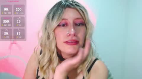 Mariana online show from February 2026 01:02:02 AM