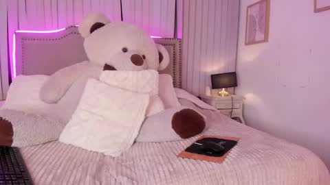 mariana__thompson online show from March 2026 08:26:33 AM