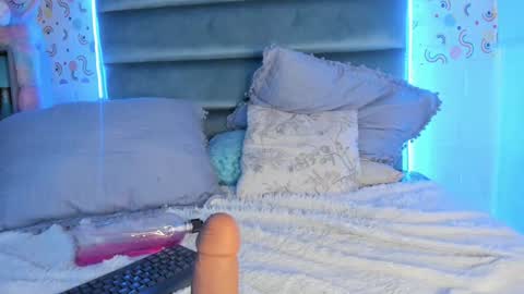 mariana_babe_ online show from January 2025 06:23:01 PM