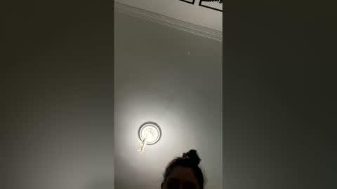 Mar y online show from March 2026 02:06:01 PM