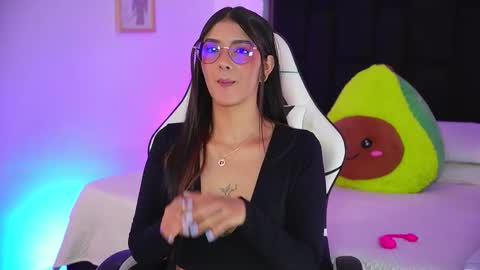 Mariana  online show from March 2026 07:09:01 PM