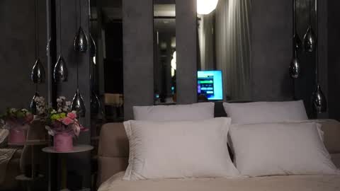 Maria online show from November 2025 07:09:02 AM