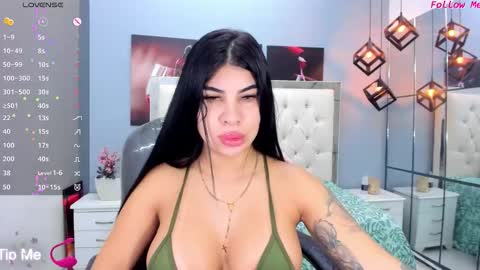Snapshot of mariansexx chatting on June 2026 12:28:02 PM Marian Sexy online show from June 2026 12:28:02 PM