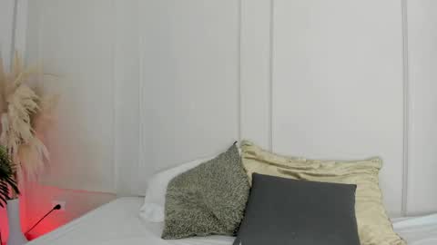 Maria Pettit online show from April 2026 12:27:02 PM