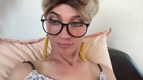 Snapshot of maridekoks chatting on May 2026 06:19:02 AM Mari online show from May 2026 06:19:02 AM