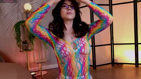 Marie LEAVE YOUR  WITH ME online show from April 2026 07:57:02 AM