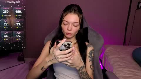 Snapshot of mariella__adams chatting on May 2026 04:36:02 PM Maria online show from May 2026 04:36:02 PM
