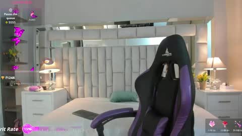 mariiahneedles online show from April 2026 12:06:01 AM