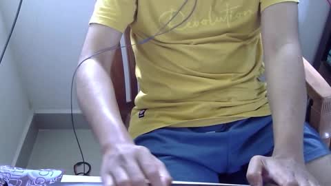 Snapshot of marinavine chatting on December 2024 05:53:01 AM The SHY UncutBoy online show from December 2024 05:53:01 AM