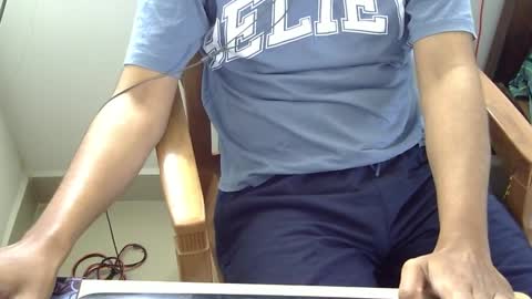 Snapshot of marinavine chatting on January 2025 03:02:02 AM The SHY UncutBoy online show from January 2025 03:02:02 AM