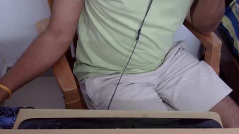 Snapshot of marinavine chatting on January 2025 05:59:01 PM The SHY UncutBoy online show from January 2025 05:59:01 PM