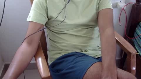 Snapshot of marinavine chatting on February 2025 09:04:02 AM The SHY UncutBoy online show from February 2025 09:04:02 AM