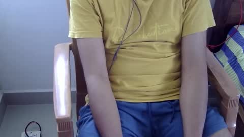 Snapshot of marinavine chatting on September 2025 05:57:02 AM The SHY UncutBoy online show from September 2025 05:57:02 AM