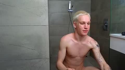 MariusHunter online show from April 2026 06:27:02 PM