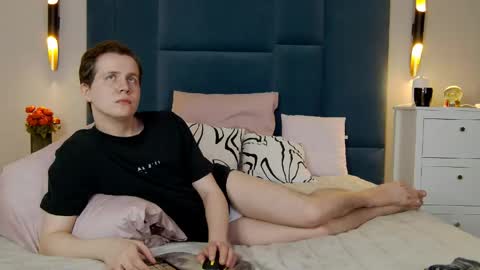 Snapshot of mark_hot_ chatting on March 2026 10:04:01 PM Mark online show from March 2026 10:04:01 PM