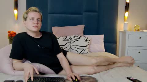 Snapshot of mark_hot_ chatting on March 2026 06:52:02 AM Mark online show from March 2026 06:52:02 AM