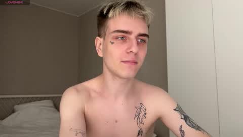 Snapshot of mark_lovrov chatting on March 2026 01:07:02 PM Mark 3 online show from March 2026 01:07:02 PM