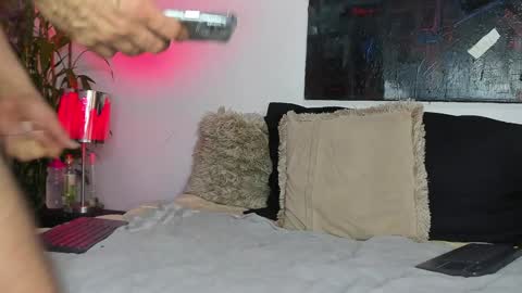 Markus latin online show from December 2024 04:42:01 PM