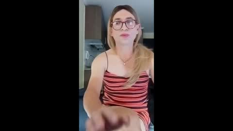 Snapshot of marla85 chatting on April 2026 06:06:02 PM marla85 online show from April 2026 06:06:02 PM