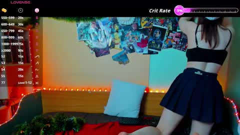 Julia online show from December 2025 12:44:02 PM