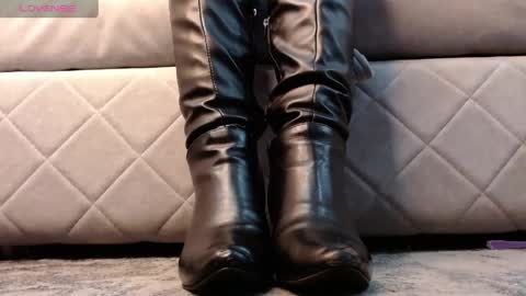 marthina thompson online show from June 2026 02:33:01 PM