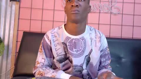 Martin online show from October 2025 01:30:01 AM