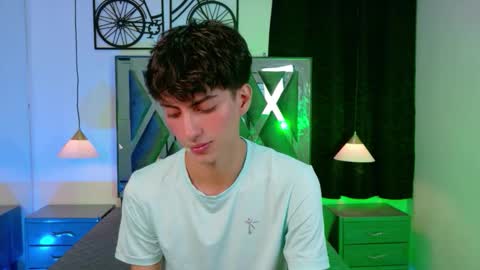 Snapshot of martin_williams_ chatting on January 2026 12:29:02 PM martin_williams_ online show from January 2026 12:29:02 PM