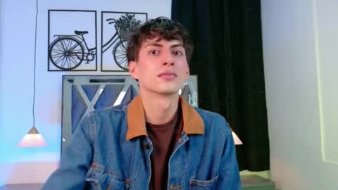 Snapshot of martin_williams_ chatting on January 2026 12:32:02 PM martin_williams_ online show from January 2026 12:32:02 PM