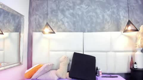 Martina  online show from April 2026 01:36:02 PM