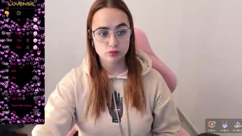 Dulce Maria online show from March 2025 03:44:01 AM