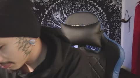 Snapshot of mateo60_ chatting on October 2025 12:40:02 AM Mateo online show from October 2025 12:40:02 AM