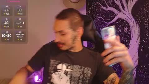 Snapshot of mateo60_ chatting on November 2025 02:10:01 AM Mateo online show from November 2025 02:10:01 AM