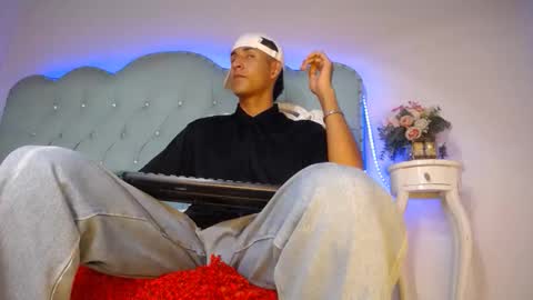 Matheo online show from May 2026 03:03:01 AM
