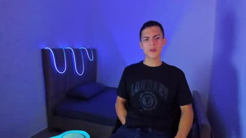 Snapshot of matiius18 chatting on July 2026 02:45:02 PM Matias online show from July 2026 02:45:02 PM