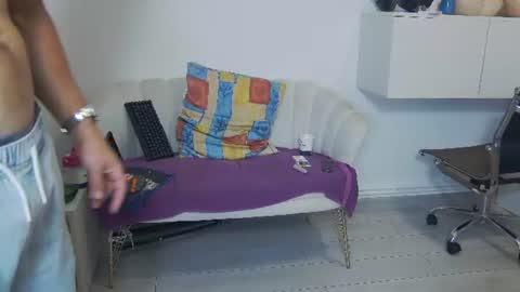 Snapshot of mauro_real_man chatting on July 2026 07:44:02 AM mauro_real_man online show from July 2026 07:44:02 AM
