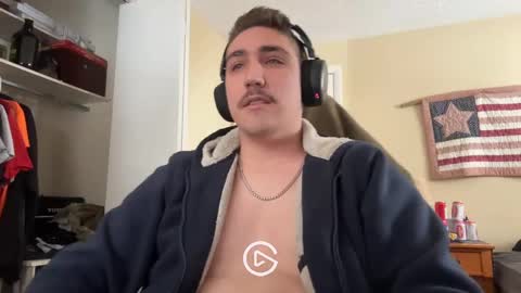 Snapshot of maverickfolf chatting on January 2025 03:47:01 PM maverickfolf online show from January 2025 03:47:01 PM