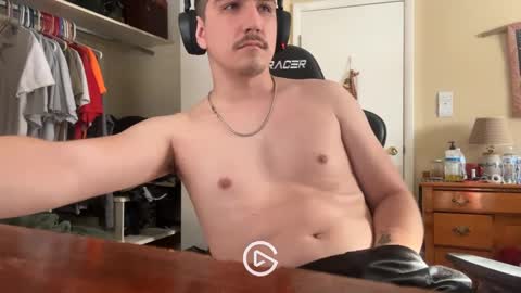 Snapshot of maverickfolf chatting on January 2025 03:21:01 PM maverickfolf online show from January 2025 03:21:01 PM