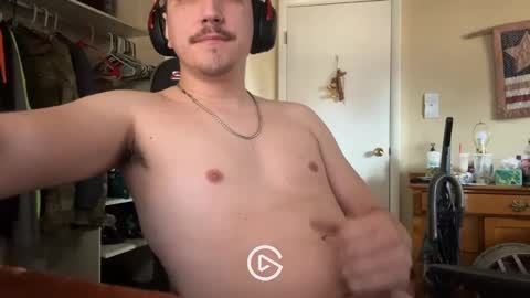 Snapshot of maverickfolf chatting on March 2025 05:57:02 PM maverickfolf online show from March 2025 05:57:02 PM